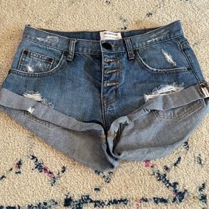 One teaspoon/free people denim shorts size 26